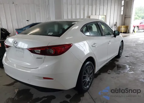 2018 Mazda Mazda3 Sport z USA, uszkodzony, nr VIN 3MZBN1U71JM206009